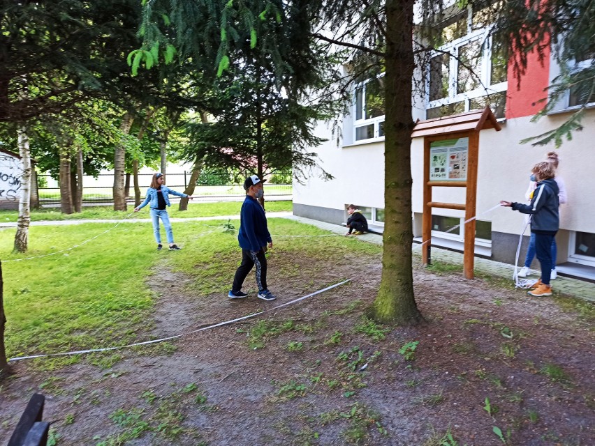 Zajęcia na świeżym powietrzu mają uczniowie SP 162.