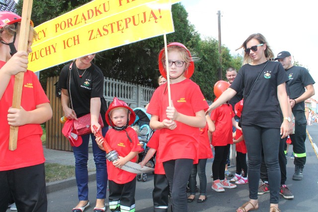 Dożynki wojewódzkie w Ujeździe. Stradunia najpiękniejszą opolską wsią! [galeria i wideo]