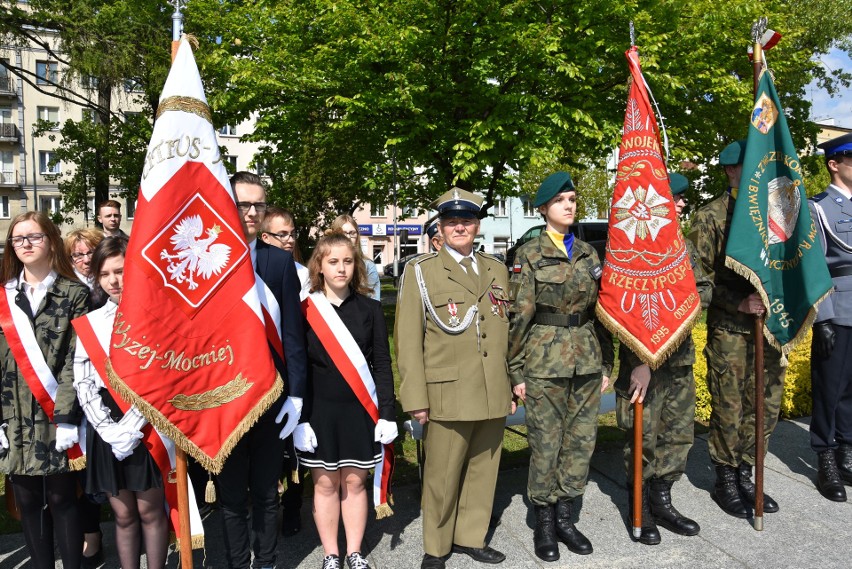 Na placu Pamięci Narodowej  w Częstochowie odbyły się...