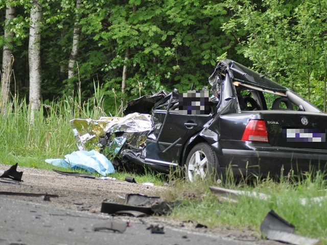 Na drodze krajowej nr 20 między miejscowościami Szczecinek a Czaplinek przy skrzyżowaniu do miejscowości Rakowo doszło do poważnego wypadku drogowego.