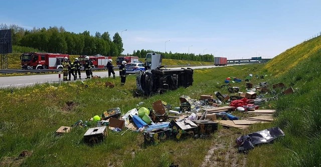 Do groźnego wypadku doszło na trasie A1 w okolicy miejscowości Gołygów w gminie Tuszyn.WIĘCEJ INFORMACJI I ZDJĘĆ - KLIKNIJ DALEJ