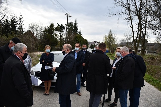 Miechowscy radni zapoznali się ze stanem i planami inwestycji drogowych