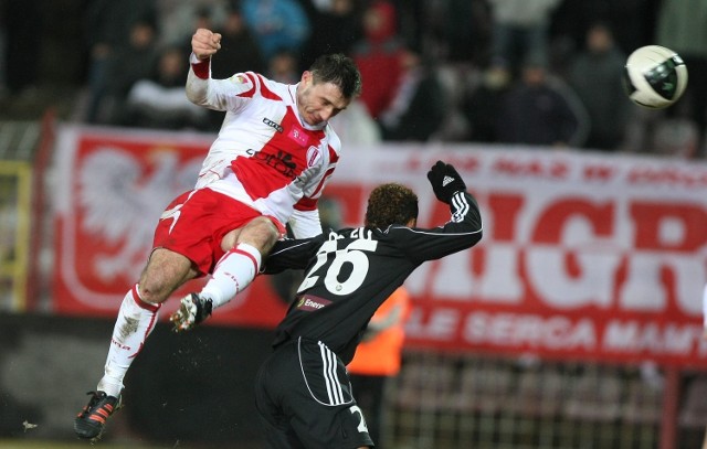 Marek Saganowski bardzo się starał, ale nie udało mu się zdobyć gola.