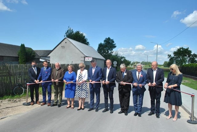 Kilka dni temu odbyło się otwarcie przebudowanej drogi ze Starej Błotnicy do Jedlanki.