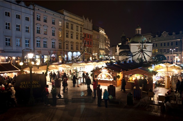 29.11.2014 krakow rynek glowny , targi bozonarodzeniowe , targi swiateczne , fot. wojciech matusik / polskapresse gazeta krakowska