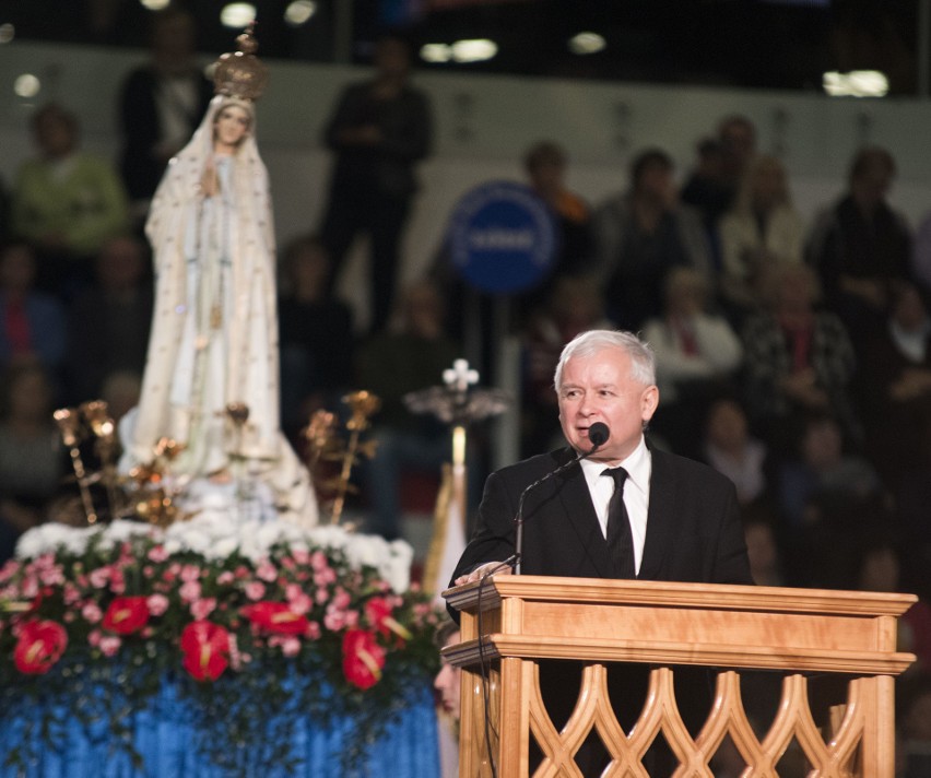 Urodziny Radia Maryja ściągają do Torunia tłumy wiernych