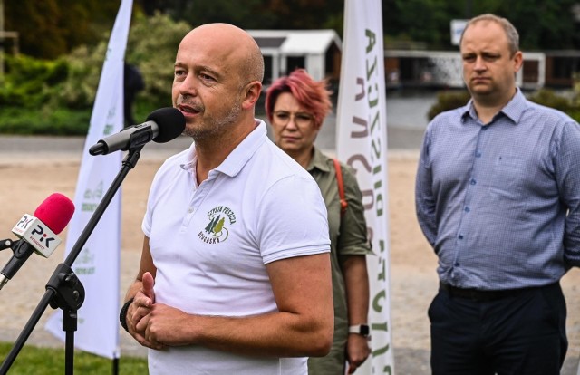 Marcin Rybacki, prezes Stowarzyszenia Czysta Puszcza Bydgoska, które od 11 lat organizuje akcje ekologiczne.