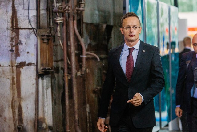 Węgierski minister spraw zagranicznych Peter Szijjarto otrzymał  groźby przed wizytą na Ukrainie