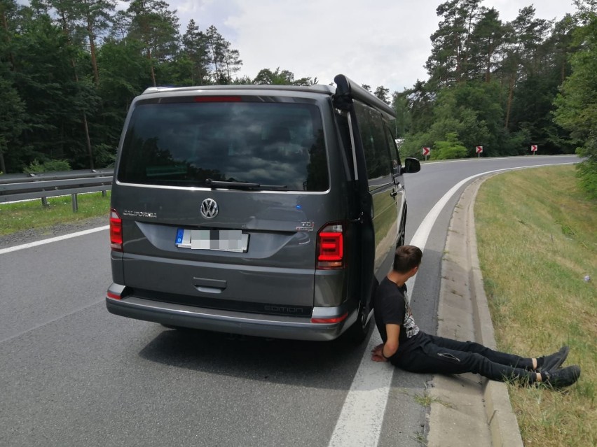 Skradzionego w Niemczech volkswagena californię zatrzymali...