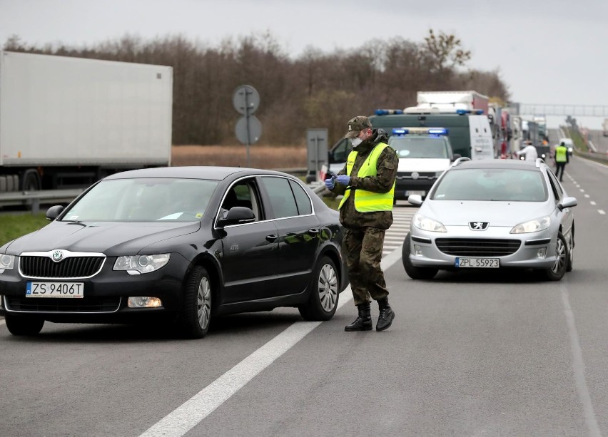 Kontrole graniczne w Polsce potrwają co najmniej do 13 maja...