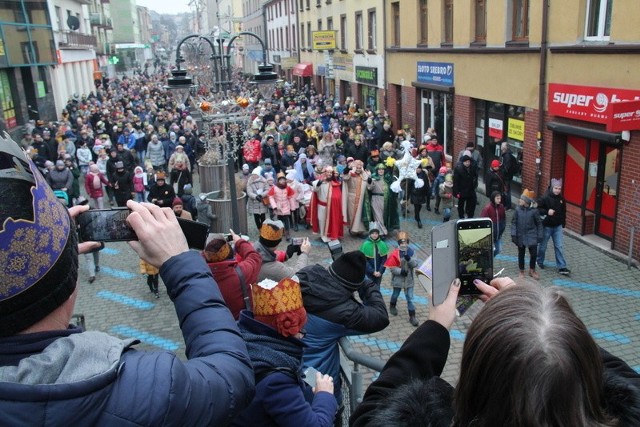 Orszak Trzech Króli na ulicach Dąbrowy Górniczej