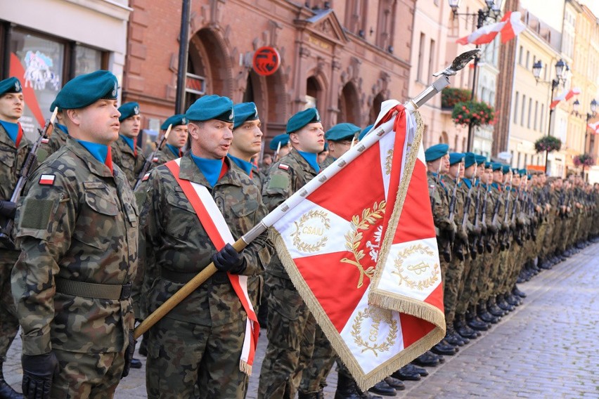 Dzisiaj (30.09) pierwszą przysięgę złożyli żołnierze nowo...