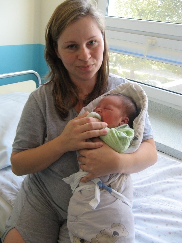 - Ja i mój synek, który przyszedł na świat 11 października, mamy tutaj naprawdę dobrą opiekę i superwarunki - mówi Marta Bilon z Wędrzyna
