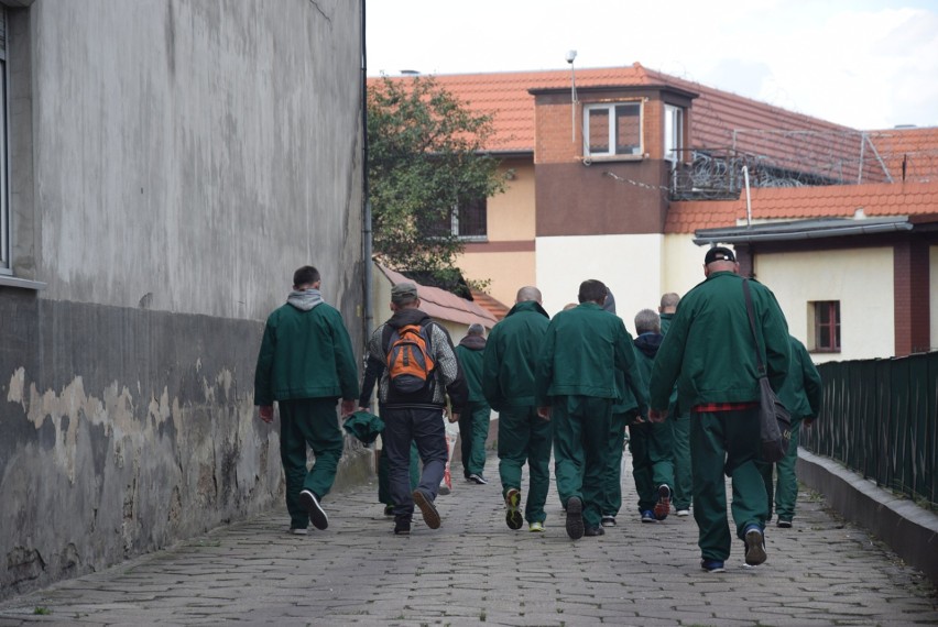 Zakład Karny w Kluczborku to zakład typu zamkniętego dla...