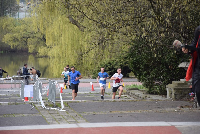 Chorzów: prawie 400 biegaczy wzięło udział z Biegu Górskim....