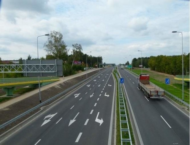 Ograniczenie prędkości do 100 km/h będzie obowiązywać do co najmniej końca roku