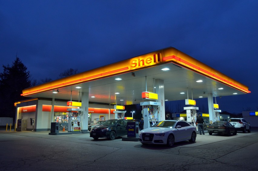 8. Stacja paliw Shell...