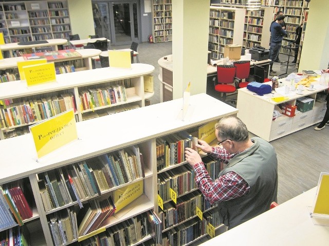 Nową siedzibę zyskała niedawno filia biblioteki na bydgoskim Okolu. Nie tylko można tam poczytać, ale też skorzystać z multimediów. To nowoczesne podejście do czytelnika.