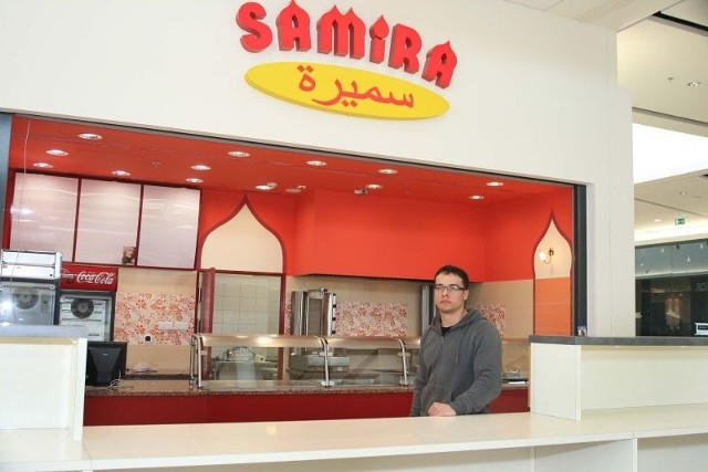 - Specjalizujemy się w potrawy kuchni libańskiej i śródziemnomorskiej &#8211; mówi Daniel Saber z Samira Kebab.