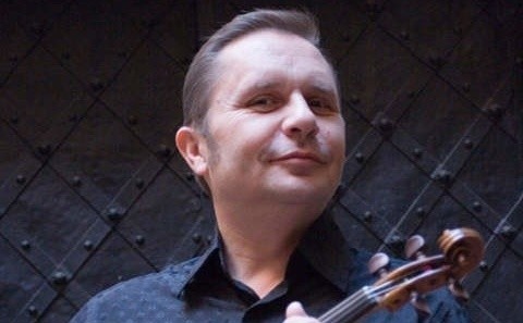 Mariusz Derewecki to ceniony skrzypek i pedagog