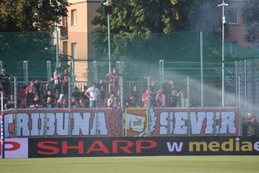 18.08.2022 r. Kibice na meczu Raków Częstochowa - Slavia...