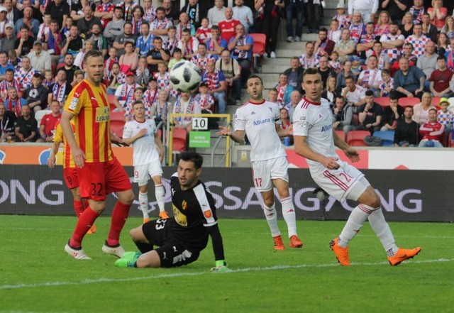 W poprzednim sezonie w meczu Górnik Zabrze - Korona Kielce padł remis 2:2.