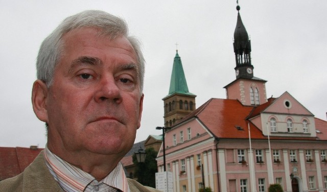 Oświadczenia nie złożył m.in. Stanisław Ziemecki, przewodniczący zawieszonej przez premiera rady miejskiej.