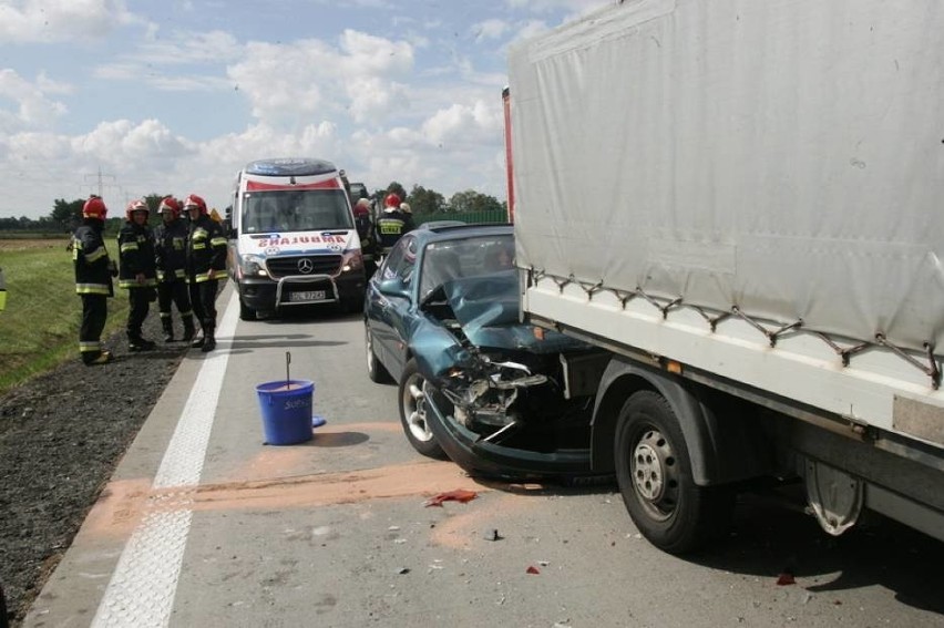 Wypadek w okolicach węzła Legnickie Pole na autostradzie A4