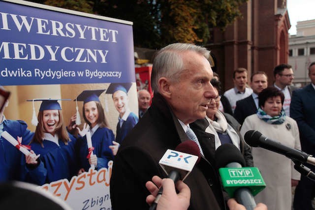 Hasło utworzenia UM w Bydgoszczy rzucił poseł  Zbigniew Pawłowicz.