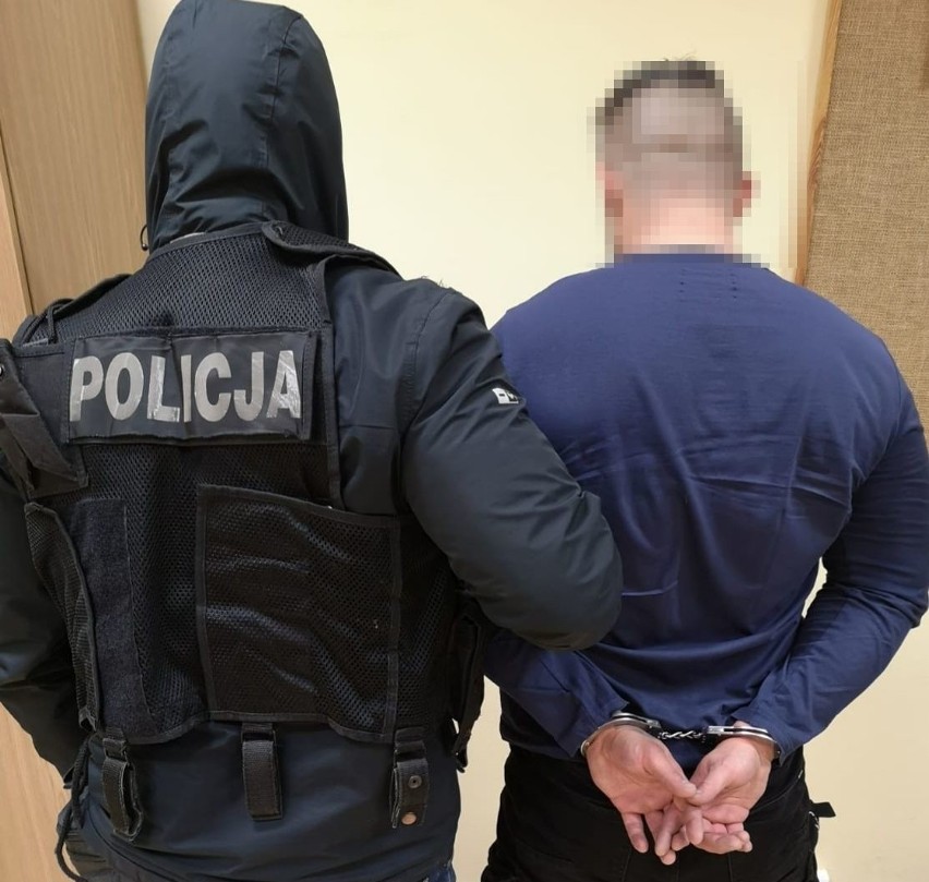 Gdańska policja zatrzymała dwóch mężczyzn za kradzież samochodu na Siedlcach. Grozi im 10 lat więzienia