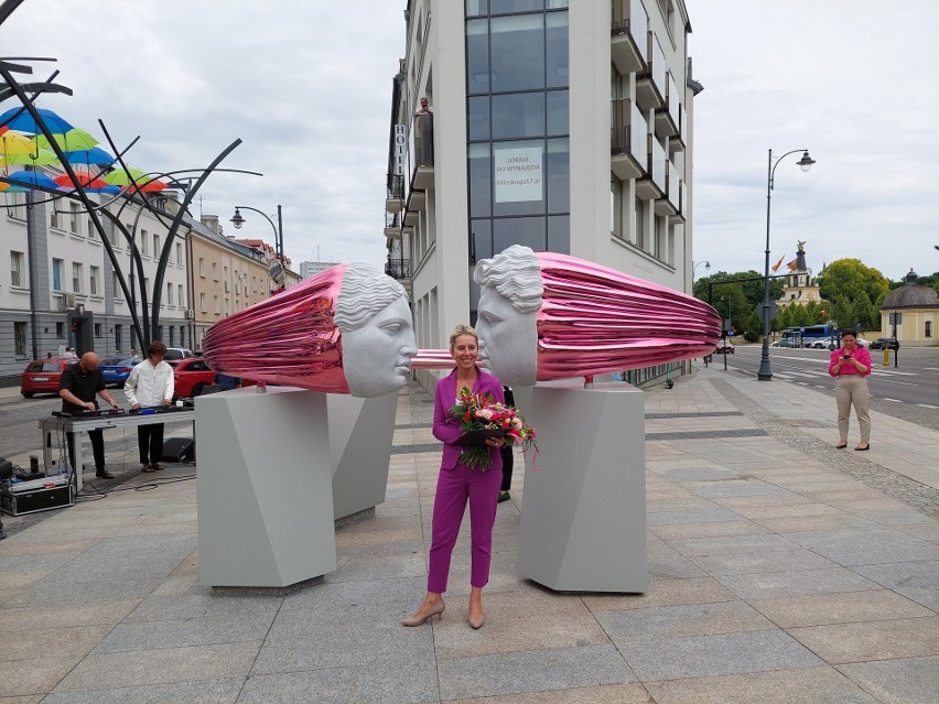 Rzeźbę ufundowała białostoczanka Joanna Szymańska-Kok