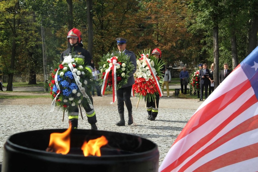 16 lat po zamachu na World Trade Center. W Kielcach upamiętnili ofiary (WIDEO, zdjęcia)