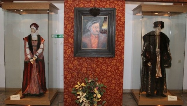 W Nagłowicach znajduje się Muzeum Dworek Mikołaja Reja.