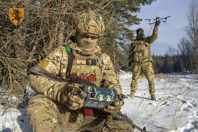 Ukraińska armia korzysta z dużej liczby małych dronów