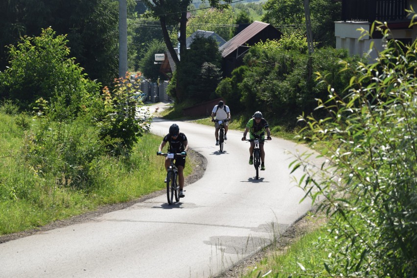 Zaczyna się modernizacja dróg powiatowych oraz budowa ścieżek dla rowerzystów i pieszych