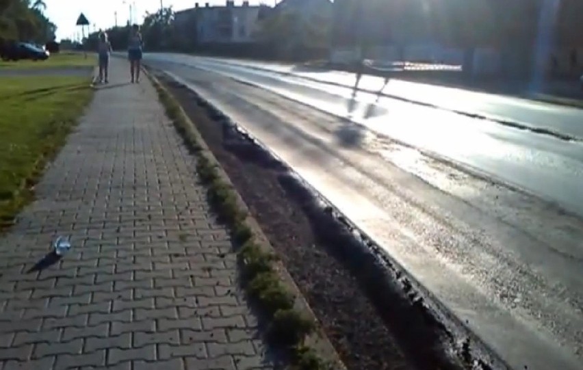 Fuszerka drogowców w Świerklanach: Położyli asfalt, a ten...