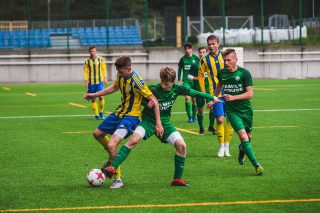 Arka Gdynia goni Lecha, ale to "Kolejorz" wciąż prowadzi w grupie B.