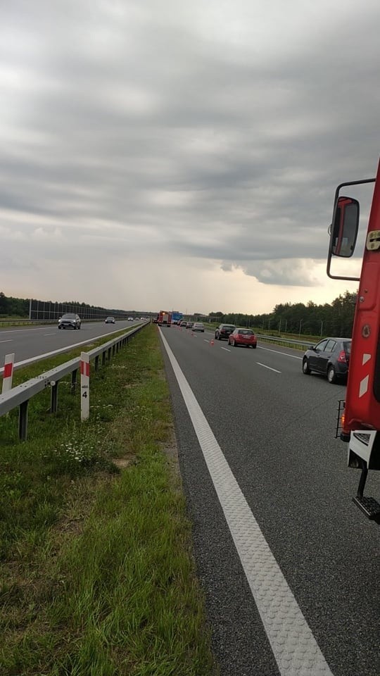 Zdarzenie drogowe na 487. kilometrze autostrady A4 w...