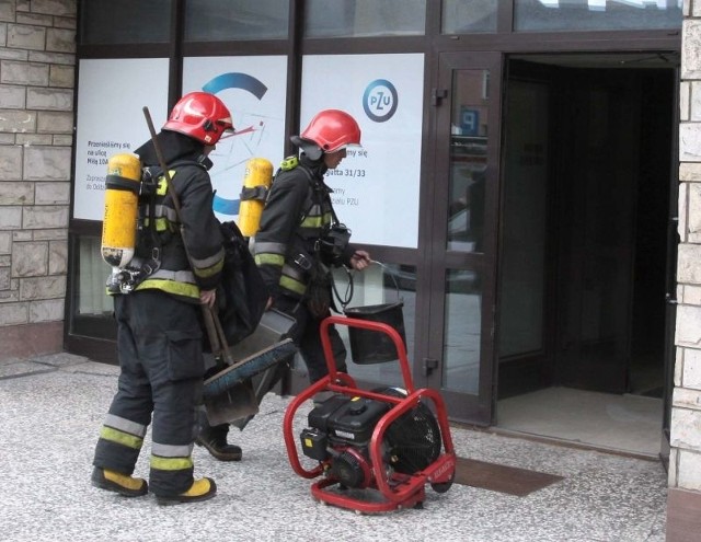 W budynku przy ulicy Czachowskiego w Radomiu w poniedziałek działali strażacy z grupy ratownictwa chemicznego. 