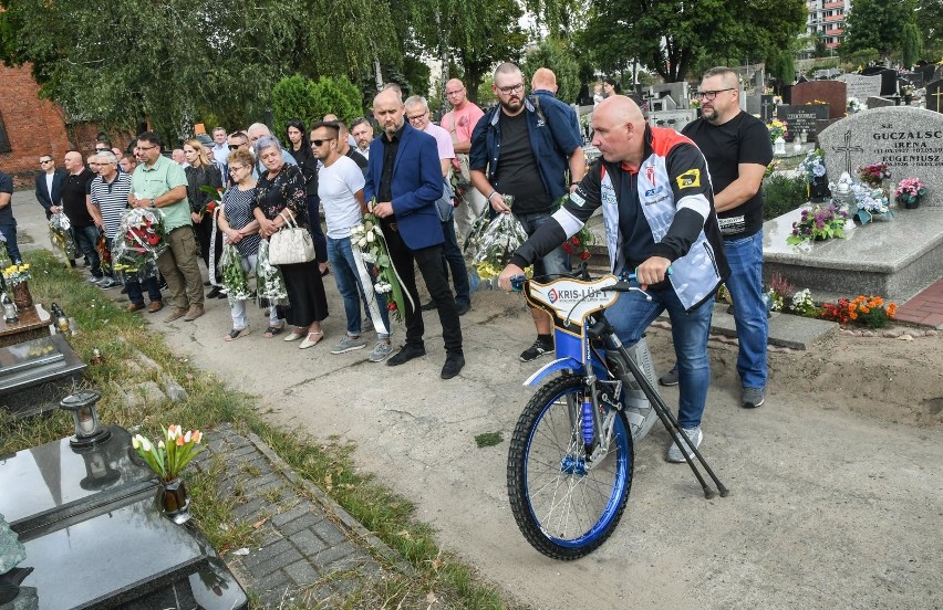 W czwartek 5 września pochowano Andrzeja Wyrąbkiewicza....