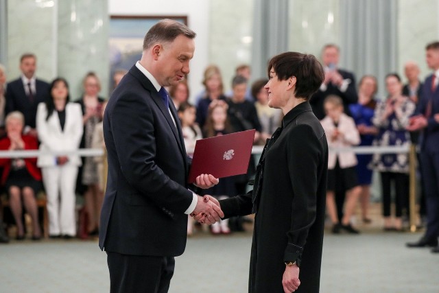 Prof. Iwona Skoczko z Politechniki Białostockiej odebrała nominację profesorską z rąk prezydenta Andrzeja Dudy w Belwederze