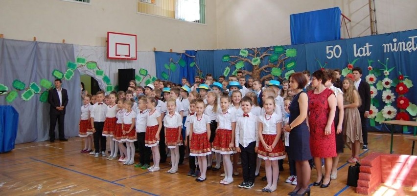 Uroczyście obchodzili 50-lecie szkoły w Promniku