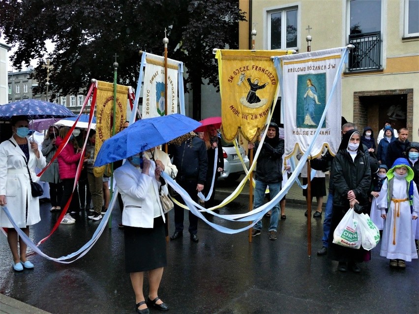 W Koszalinie jedna z procesji przeszła sprzed kościoła pw....