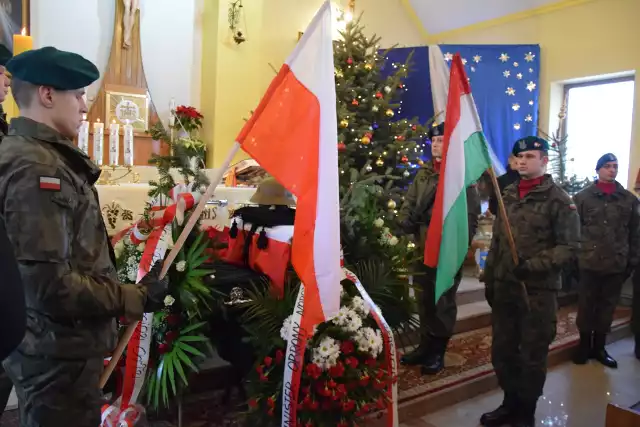 Pogrzeb żołnierza Armii Austro-Węgierskiej na cmentarzu wojennym w Hnatkowicach w gm. Orły koło Przemyśla.