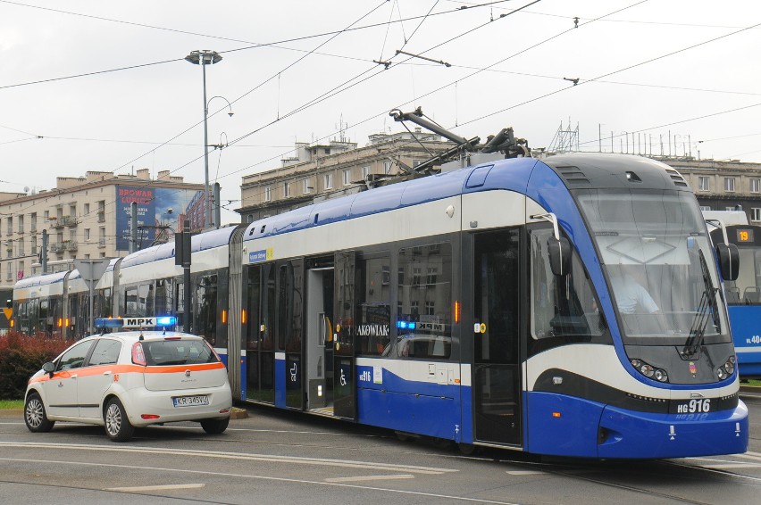 CIĄGLE PSUJĄCE SIĘ KRAKOWIAKI...