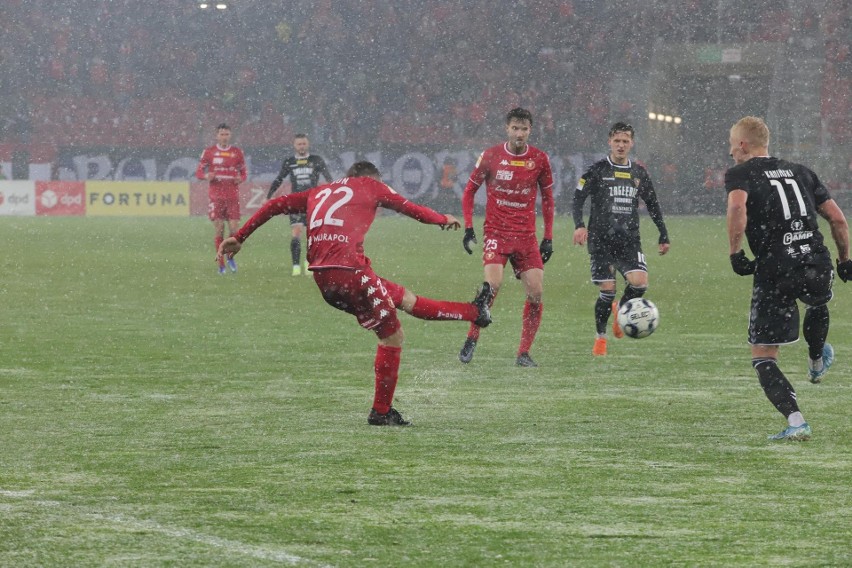 Widzew - Zagłębie 3:2. Piękne bramki widzewiaków na koniec złej serii. Widzew ucieka rywalom. Zdjęcia