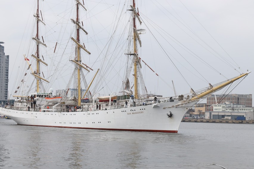Do Gdyni „Dar” powróci 19 maja.