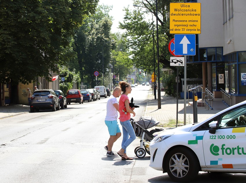 Wólczańska będzie dwukierunkowa. Przygotowania do zmiany organizacji ruchu ZDJĘCIA