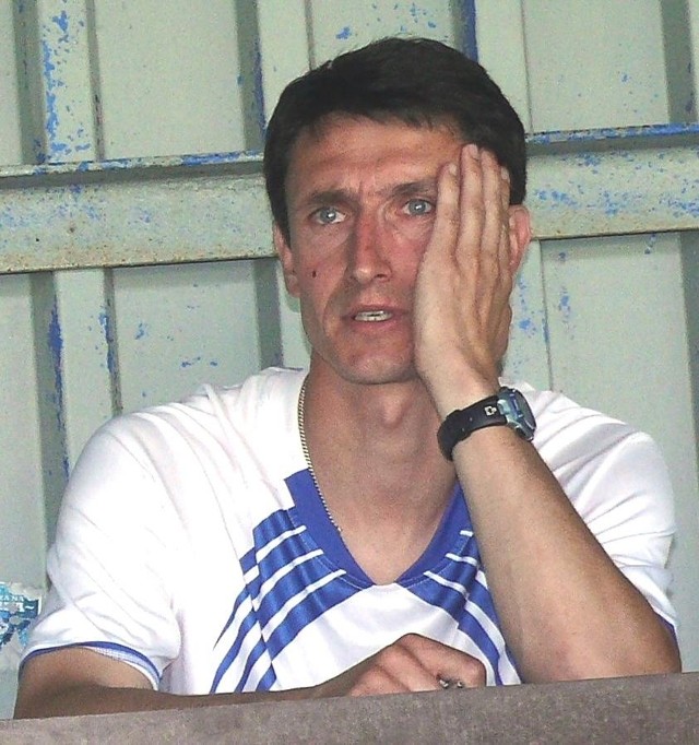 Trener piłkarzy Stali Stalowa Wola, Mirosław Kalita, martwi się o wynik reprezentacji Polski z Rosją.