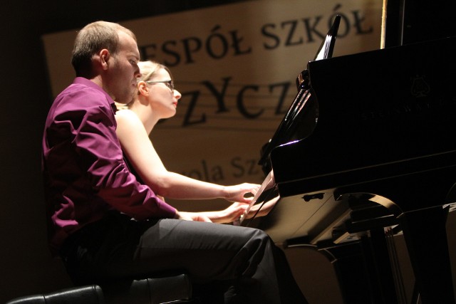 Na inaugurację konkursu wystąpi Wakarecy Piano Duo, czyli Aleksandra Soboń-Wakarecy i Paweł Wakarecy, który zasiądzie również w jury